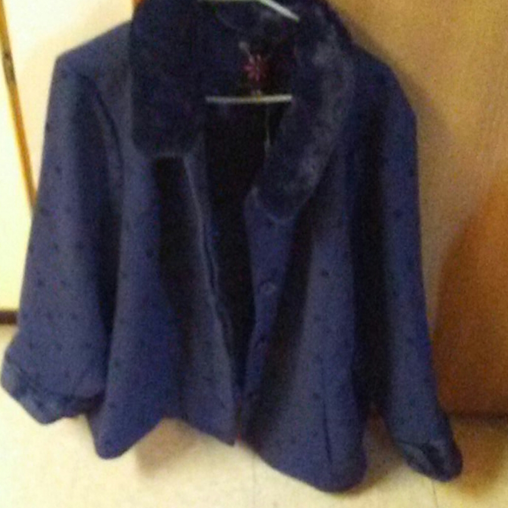 Isaac Mizrahi polka dot short wool coat
